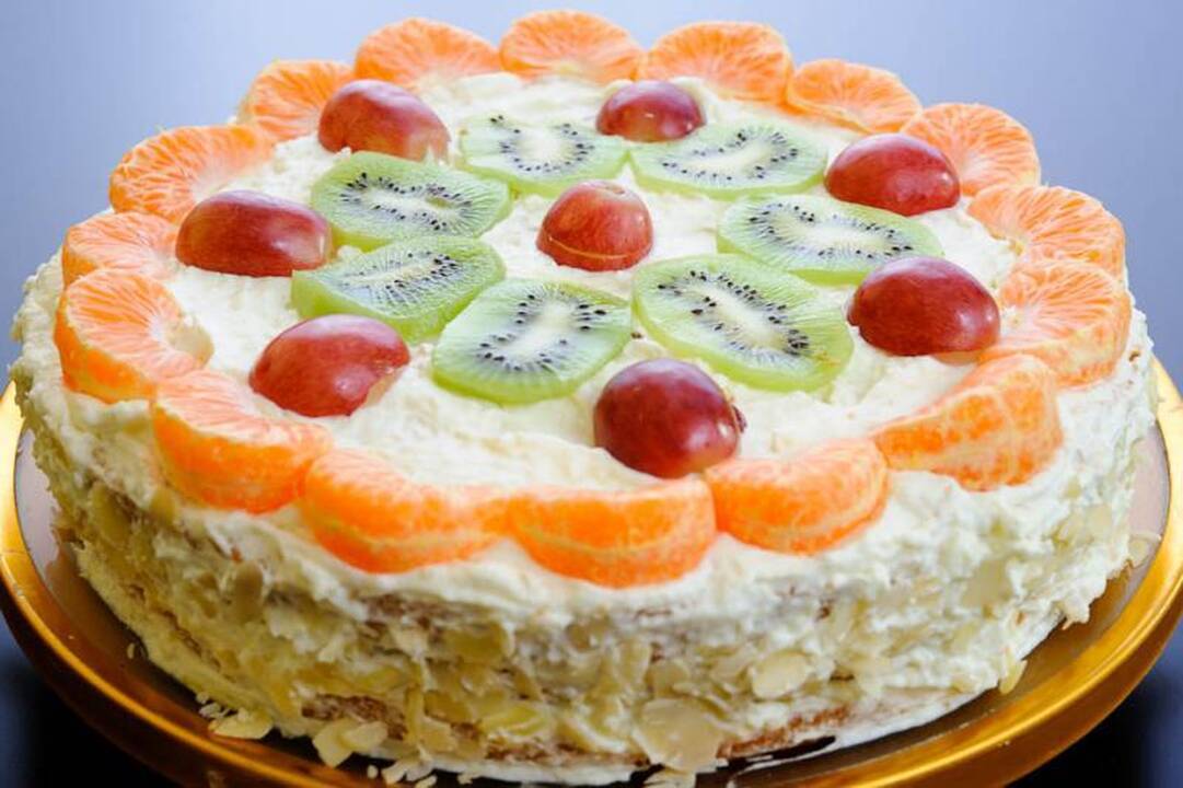 Kokosinis vaisių tortas                 (foto)