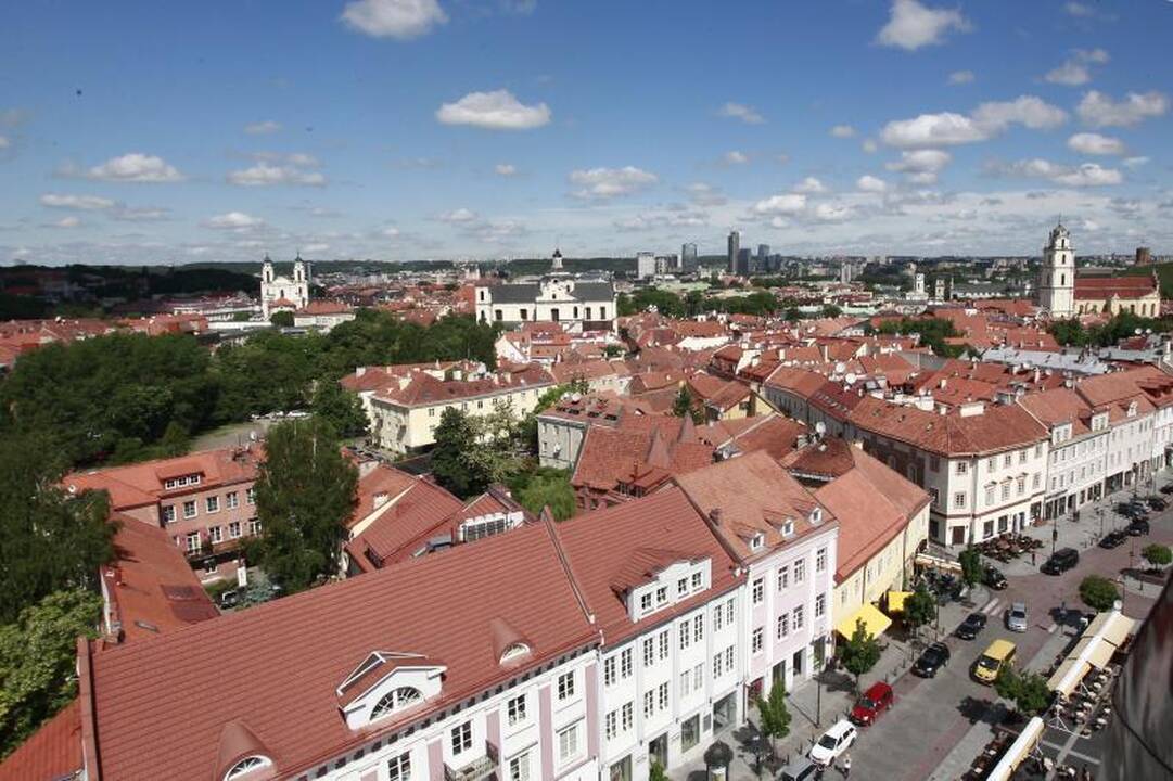 Dangaus restoranas Vilniuje: priešpiečiai 50 m aukštyje 