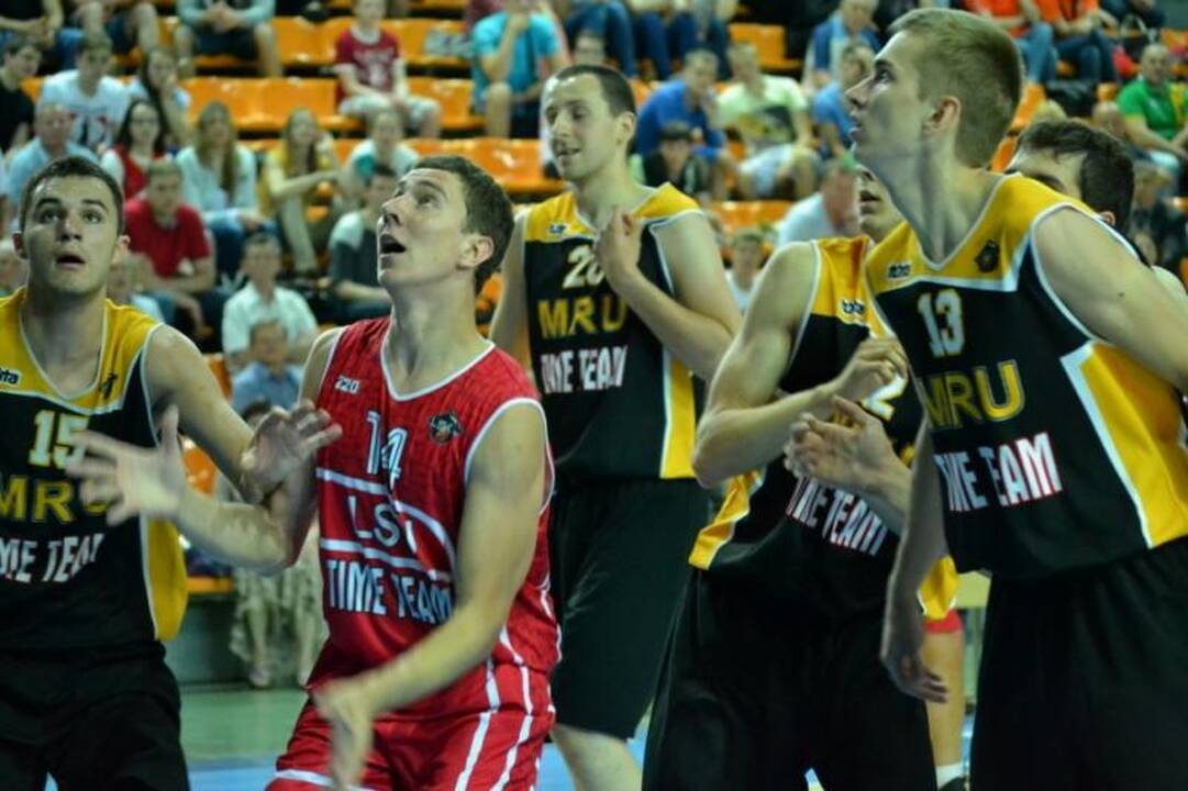 Naujieji LSKL čempionai - Mykolo Romerio studentai