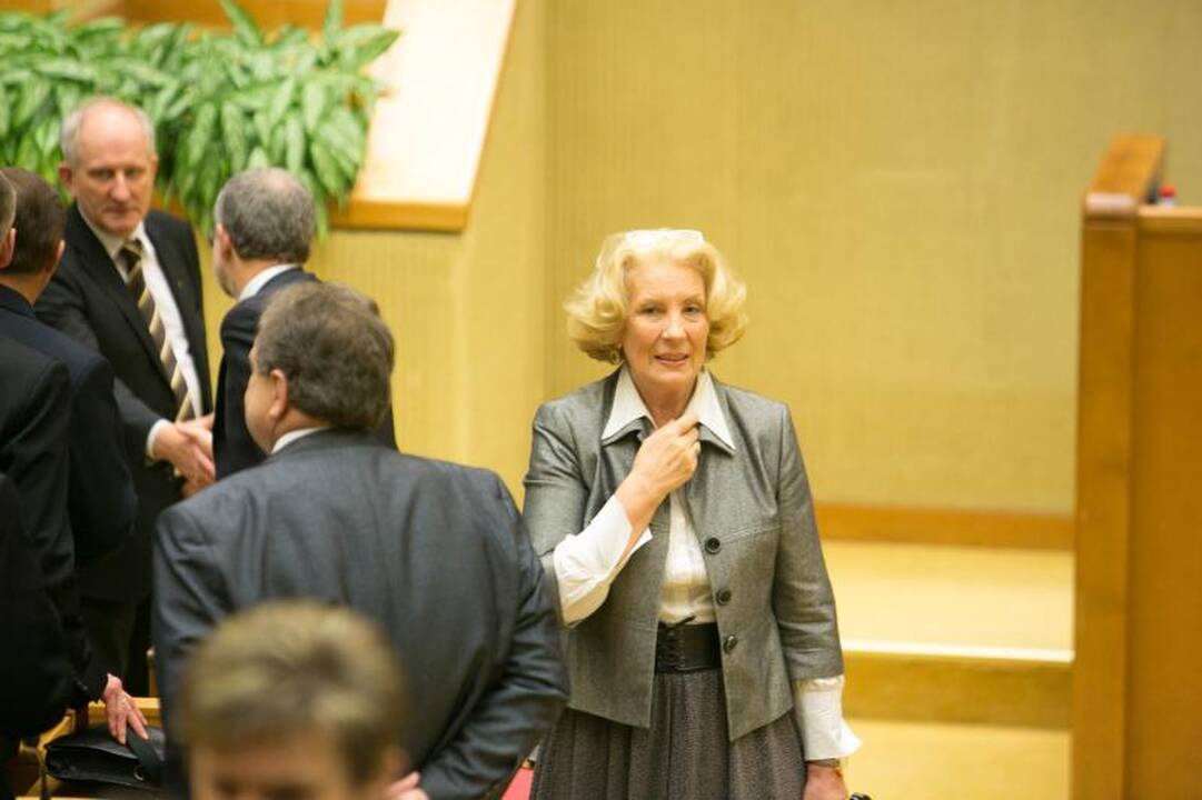 Prisaikdinti 135 naujojo Seimo nariai   