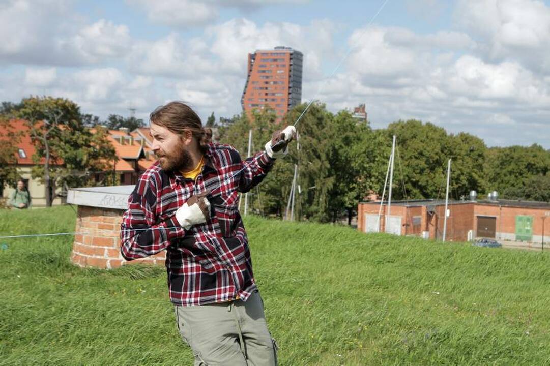 Baltijos jūros dieną skelbė milžiniškas aitvaras
