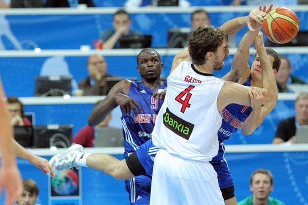 Panevėžys: ispanai tęsia treniruočių ciklą. Šįkart su britais - 86:69
