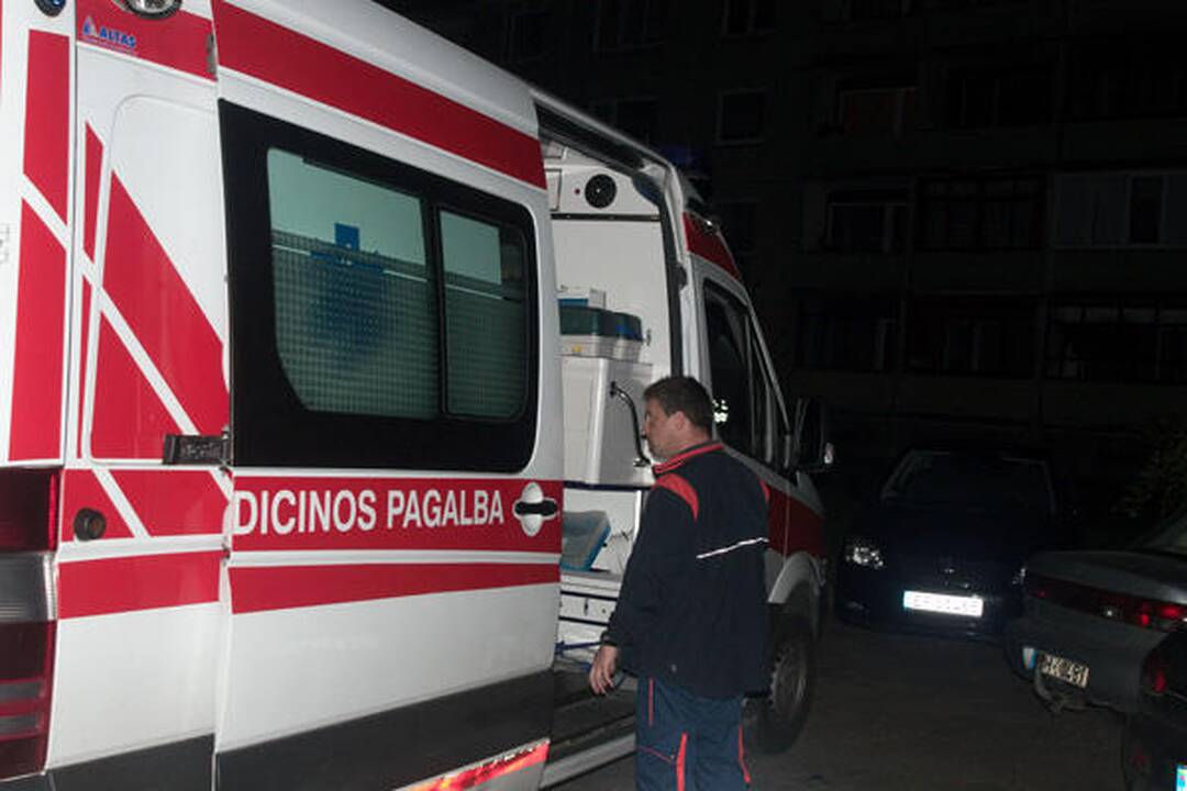 Vilniuje iš 7 aukšto iškrito ir žuvo apsvaigusi paauglė