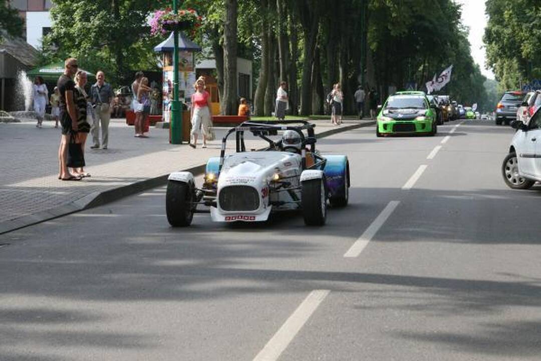 1000 km lenktynės jau atidarytos