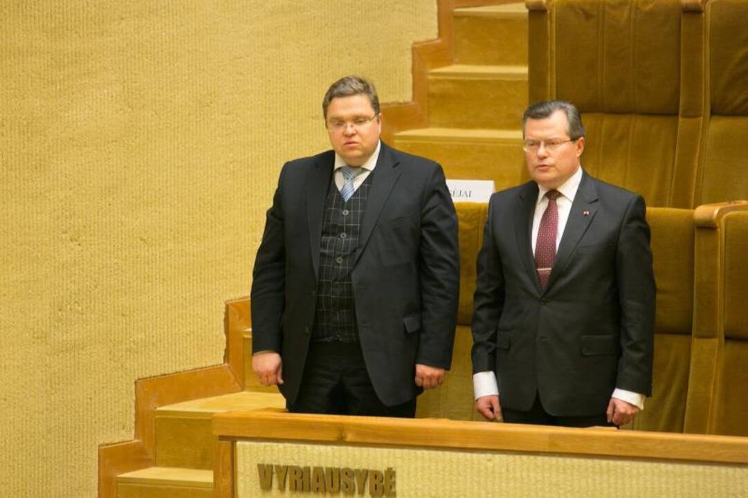 Prisaikdinti 135 naujojo Seimo nariai   