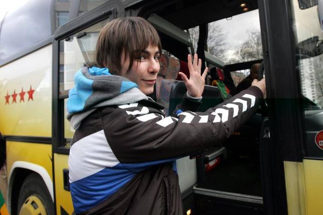Į "Euroviziją" išlydėtas Bartas: viskas bus "Oki-doki"