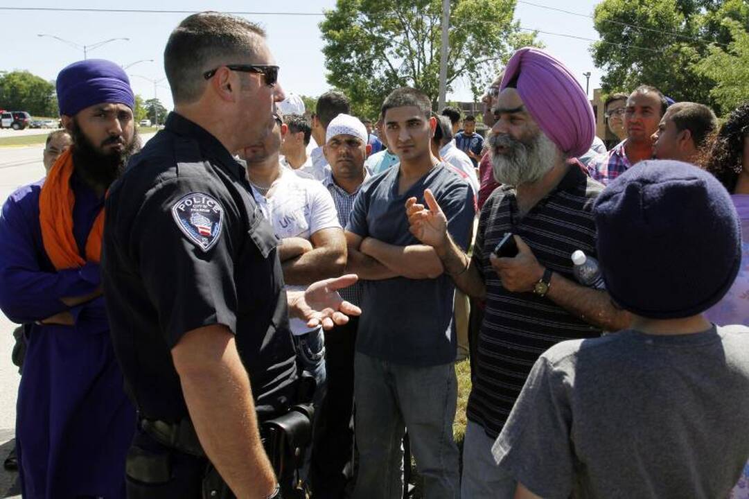 JAV sikhų šventyklos užpuolikas buvo „nusivylęs neonacis“