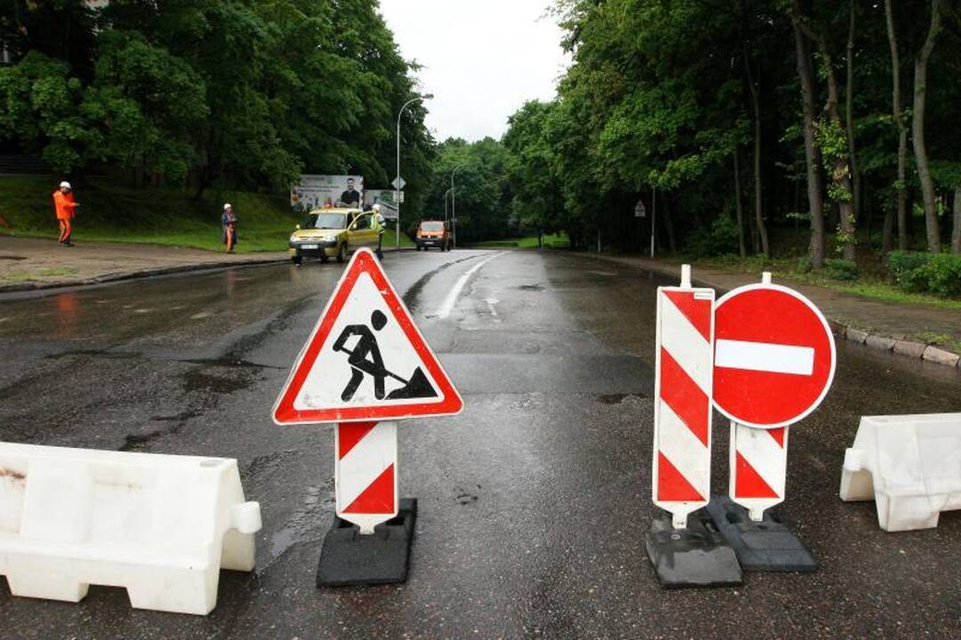 Teks apsišarvuoti kantrybe: nuo pirmadienio uždaryta Parodos gatvė