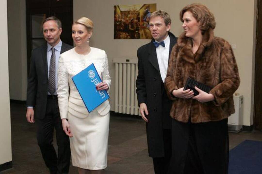 Grandiozinį UNICEF koncertą "apšildė" Džeimso Bondo labdaros vakarienė