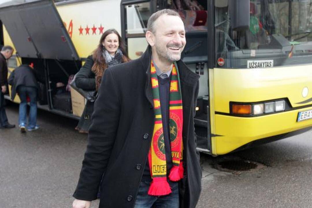Į "Euroviziją" išlydėtas Bartas: viskas bus "Oki-doki"