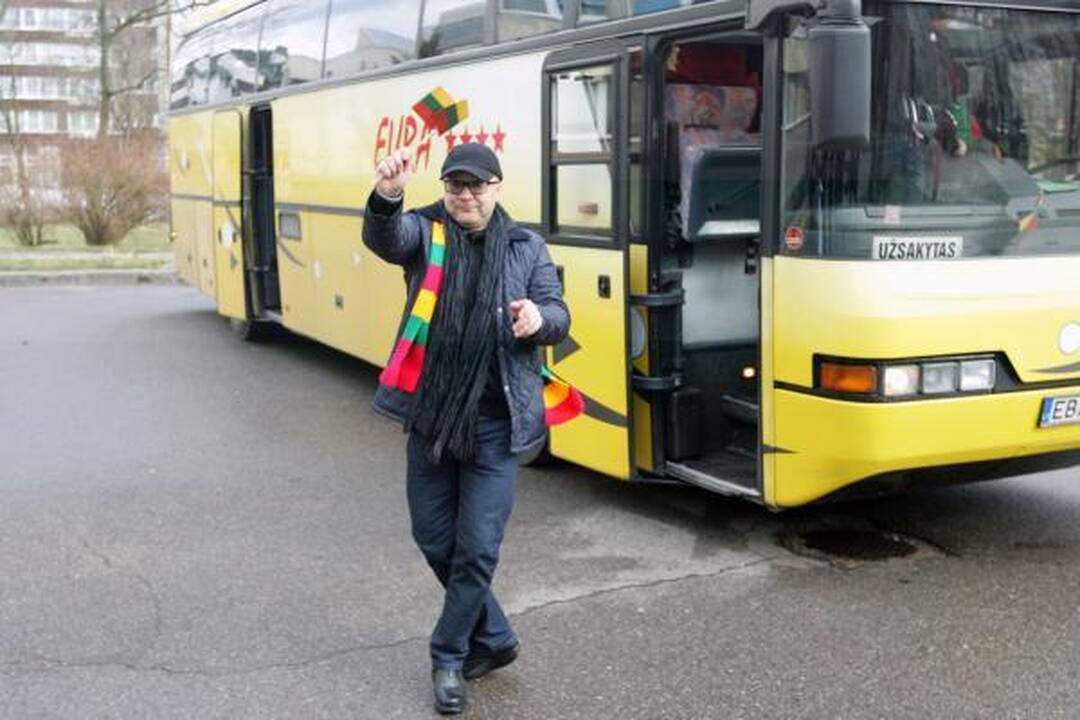 Į "Euroviziją" išlydėtas Bartas: viskas bus "Oki-doki"