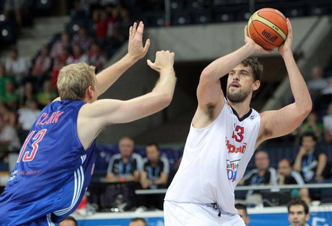 Panevėžys: ispanai tęsia treniruočių ciklą. Šįkart su britais - 86:69