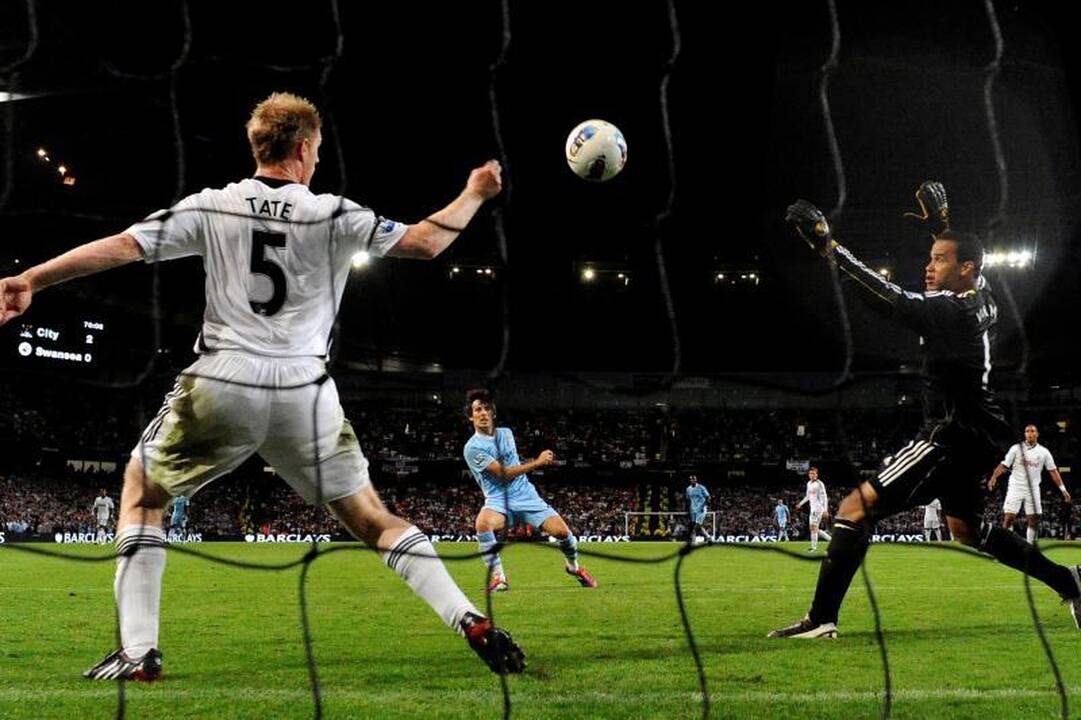 "Manchester City" sutriuškino lygos naujokus