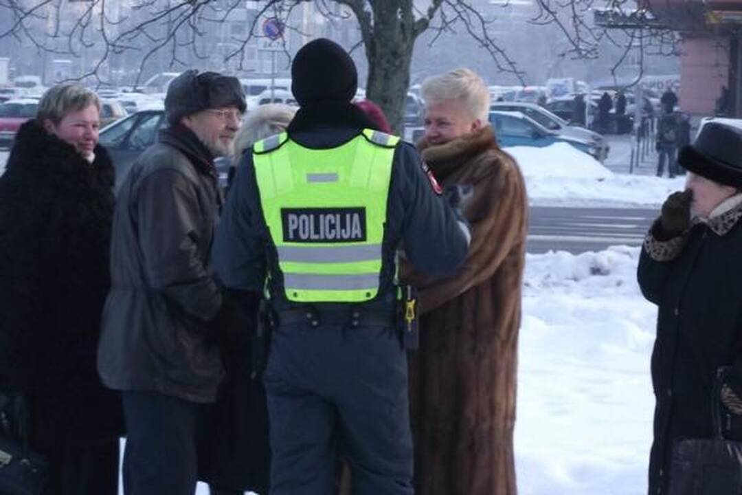 D.Kedžio šalininkai nenori, kad vaikus gintų J.Dabašinskienė