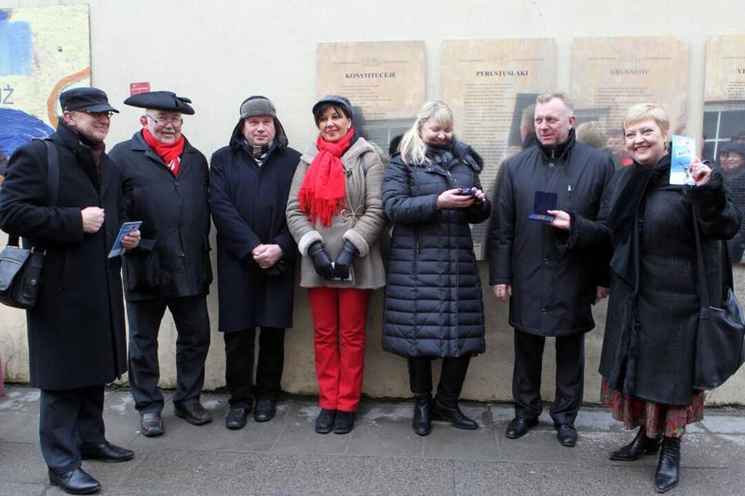 Atidengta Užupio respublikos konstitucija žemaičių tarme