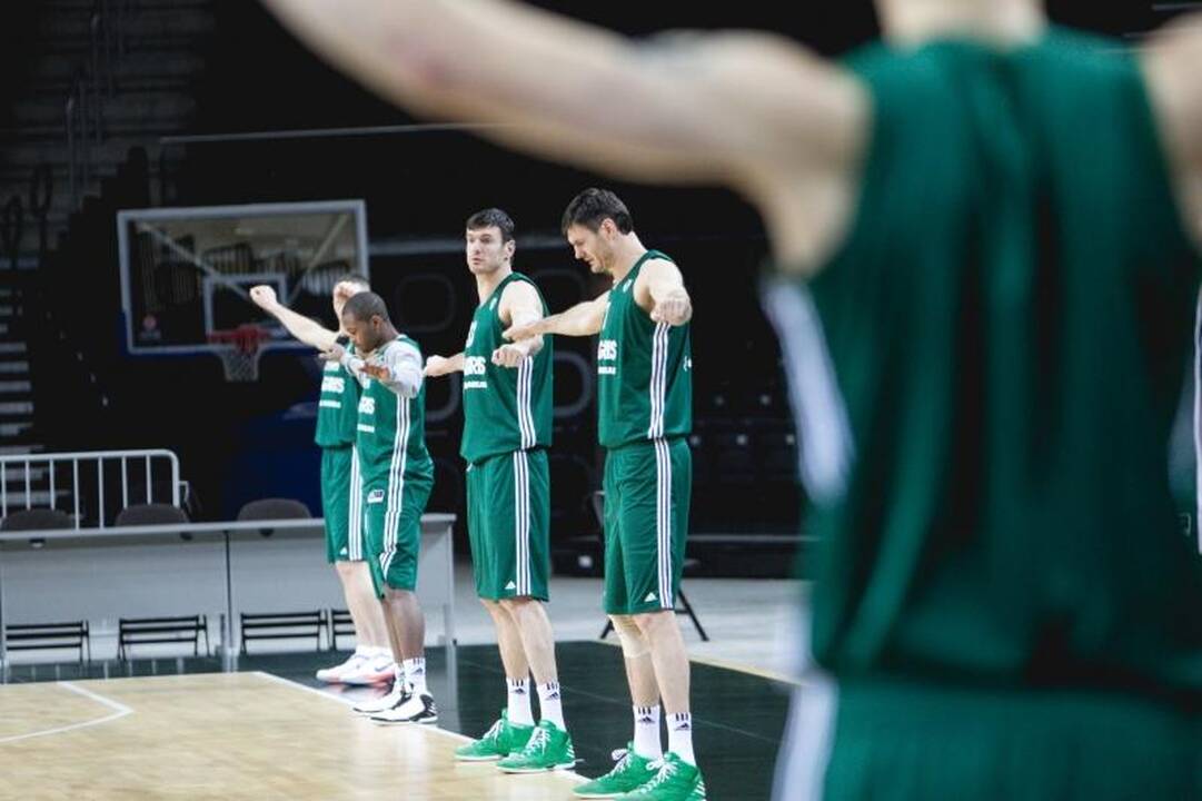 „Žalgiriui“ – dūris į paširdžius svarbios akistatos išvakarėse   