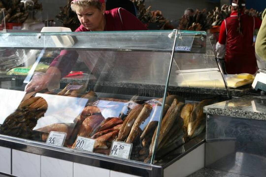 Turgaus pardavėjams dovanojo pirštines
