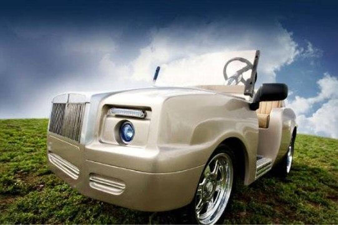 Golfo automobiliukai virto superautomobiliais