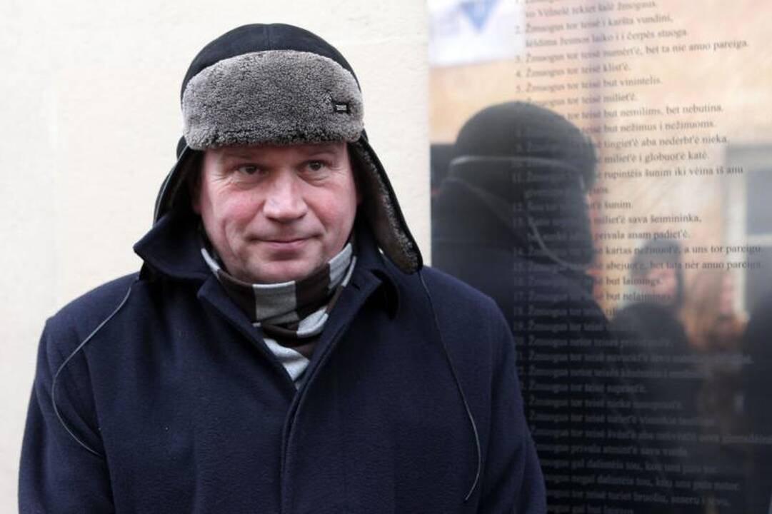 Atidengta Užupio respublikos konstitucija žemaičių tarme