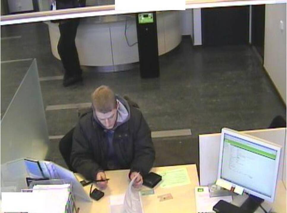 Kauno policija ieško banką apmovusių sukčių