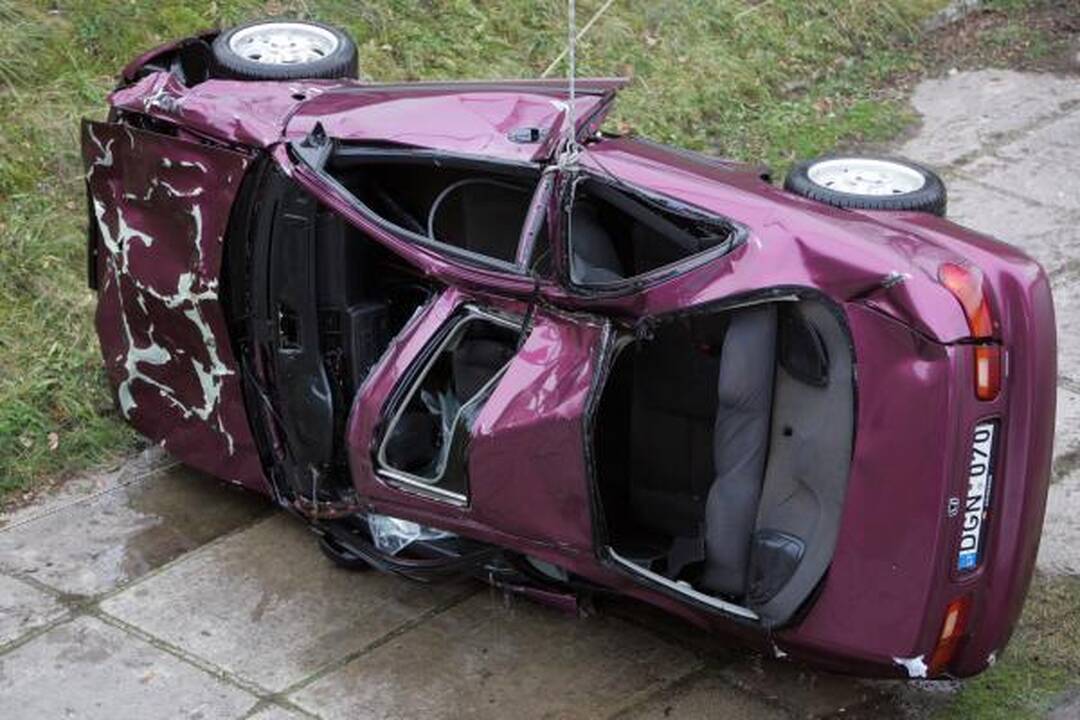 Į Nerį įlėkęs automobilis rastas po Mindaugo tiltu (papildyta)