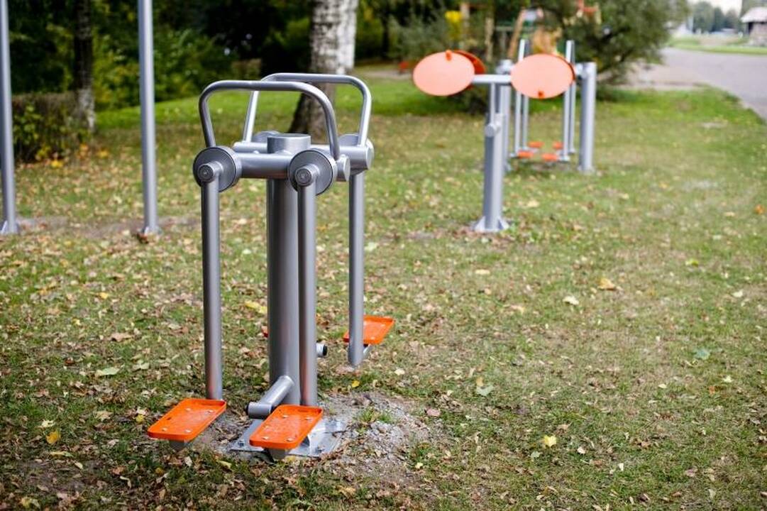 Treniruoklių bumas: jau galima sportuoti ir Santakos parke 