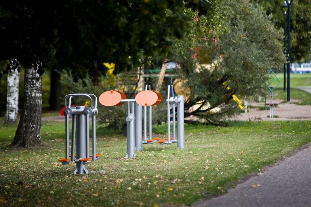 Treniruoklių bumas: jau galima sportuoti ir Santakos parke 