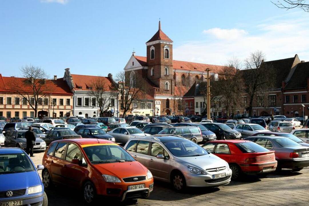 Verbų sekmadienis į senamiestį pritraukė minias kauniečių
