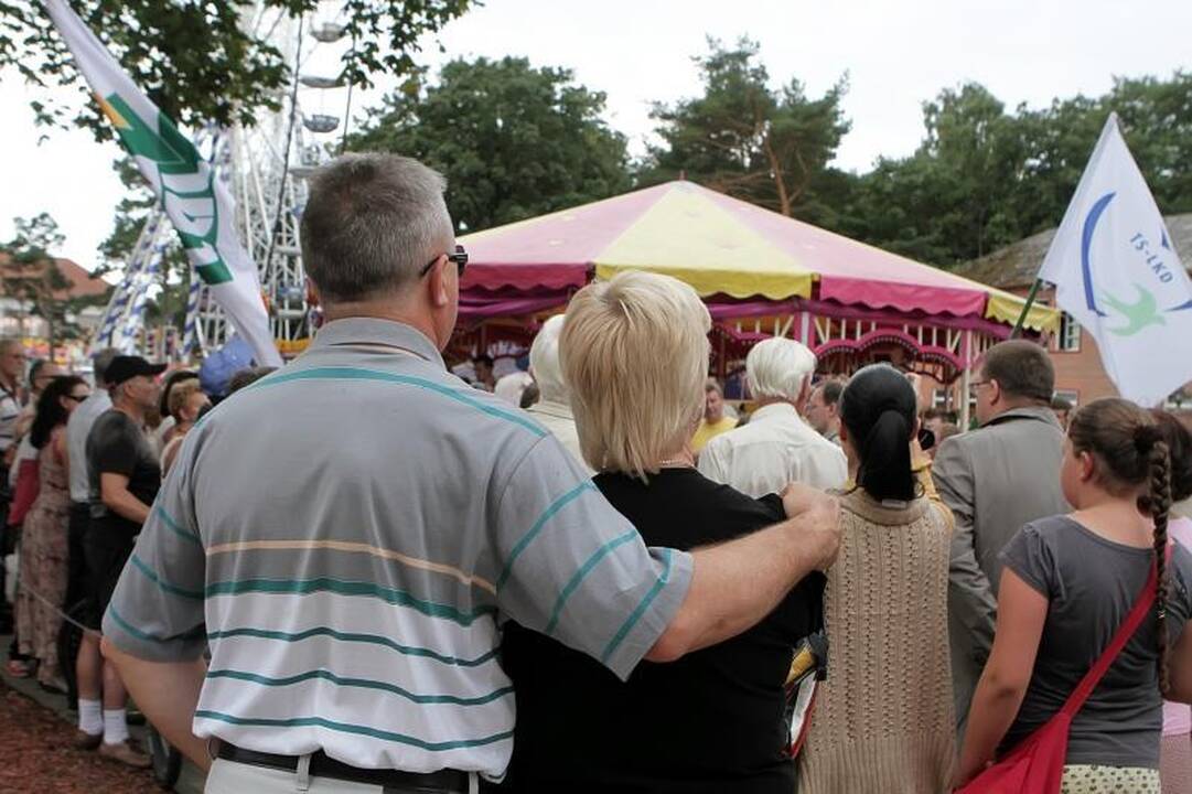 Žmonės protestavo prieš olandų atrakcionus (papildyta)