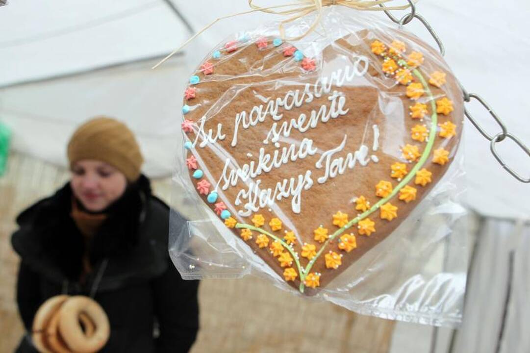 Vilniaus Kaziuko mugėje - žmonių jūra   