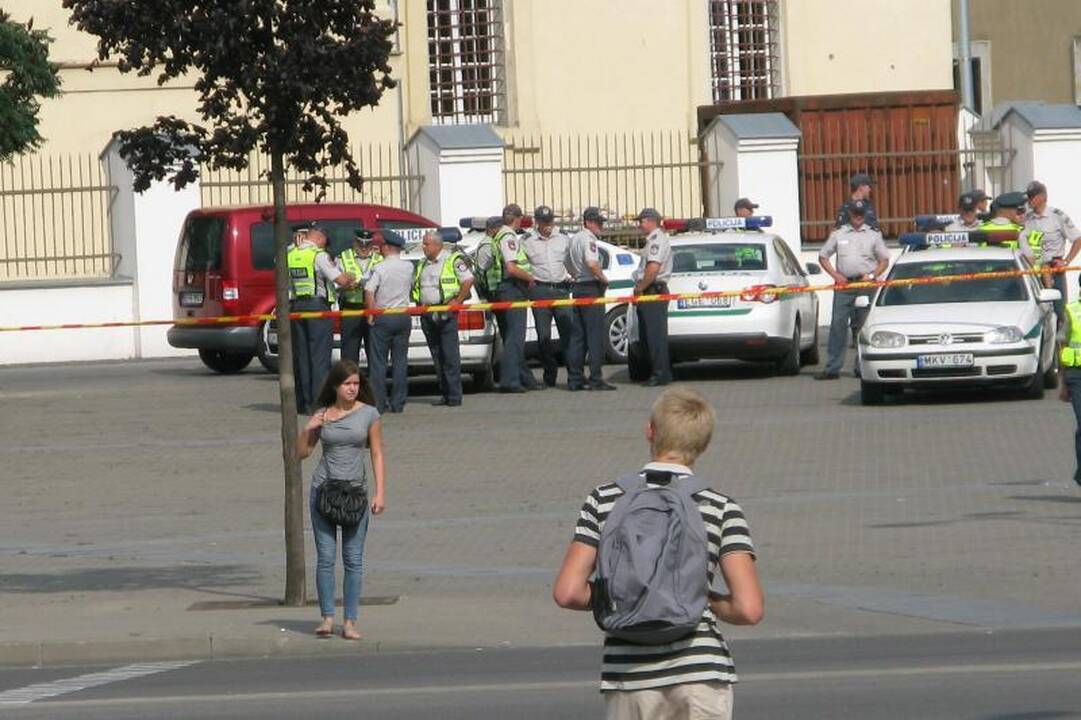 Tūkstančiai kauniečių traukė į "Žalgirio" areną