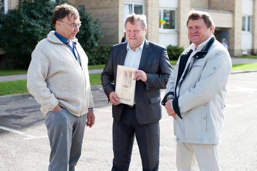 Bendrijos gimtadienis – su politiniu fejerverku 