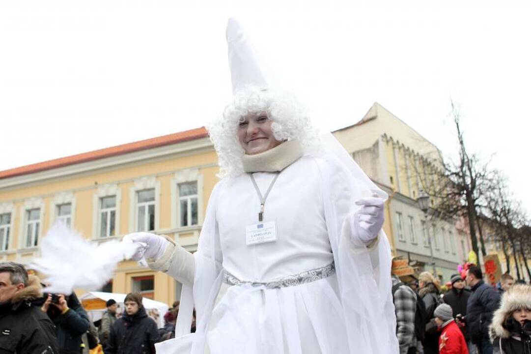 Vilniaus Kaziuko mugėje - žmonių jūra   