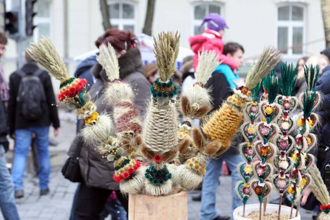 Vilniaus Kaziuko mugėje - žmonių jūra   