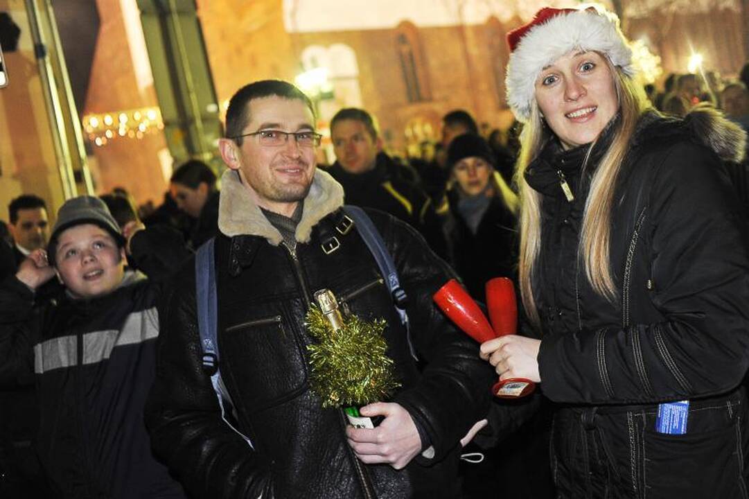 Naujųjų metų sutikimas Kaune: gaisras, avarija, muštynės