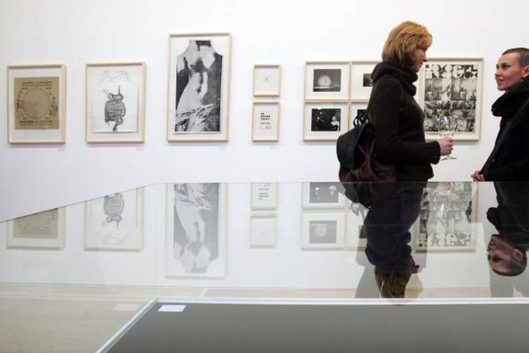 Paroda J.Meko centre moderni, bet neinformatyvi