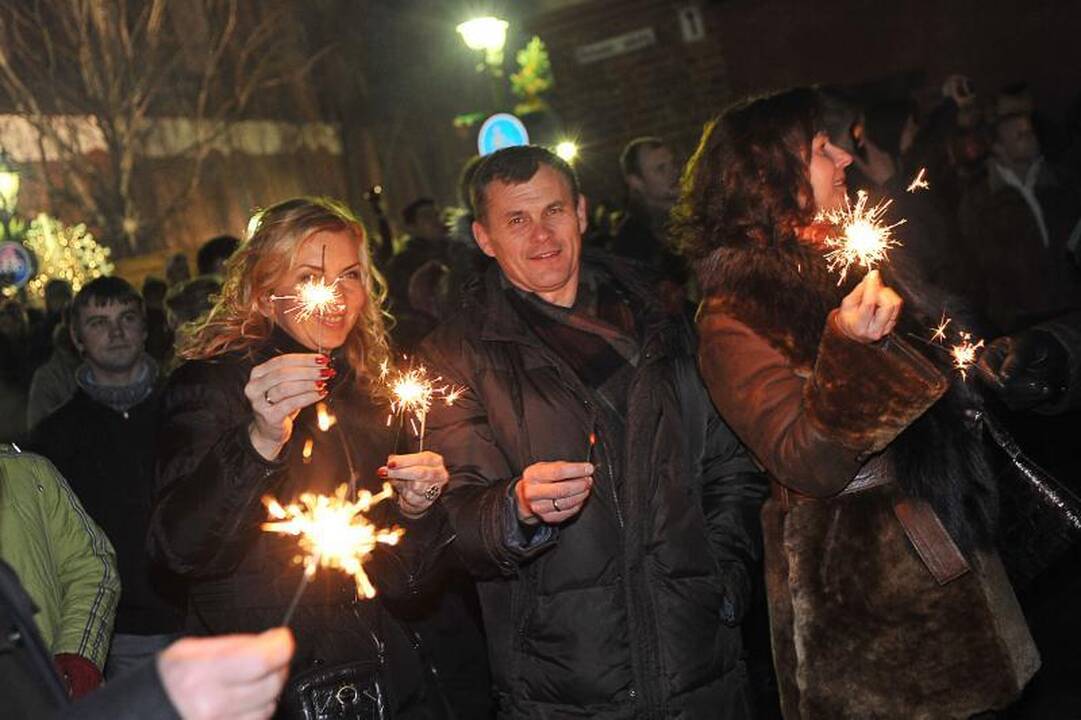 Naujųjų metų sutikimas Kaune: gaisras, avarija, muštynės