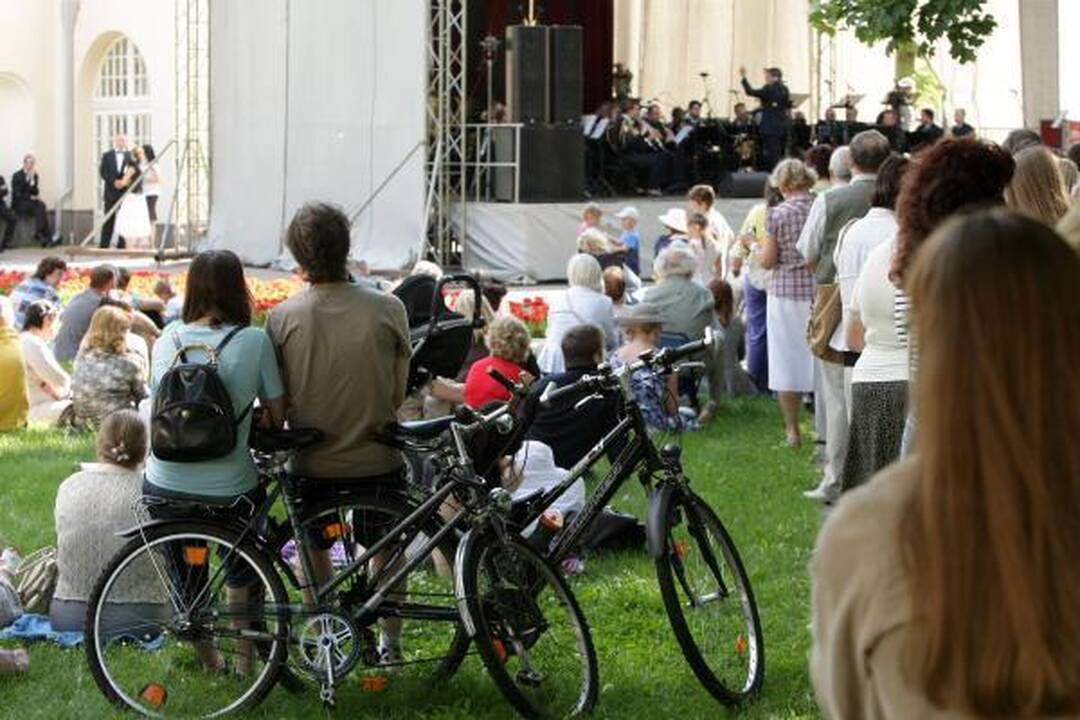 Festivalį "Operetė Kauno pilyje" atidarė vyrai