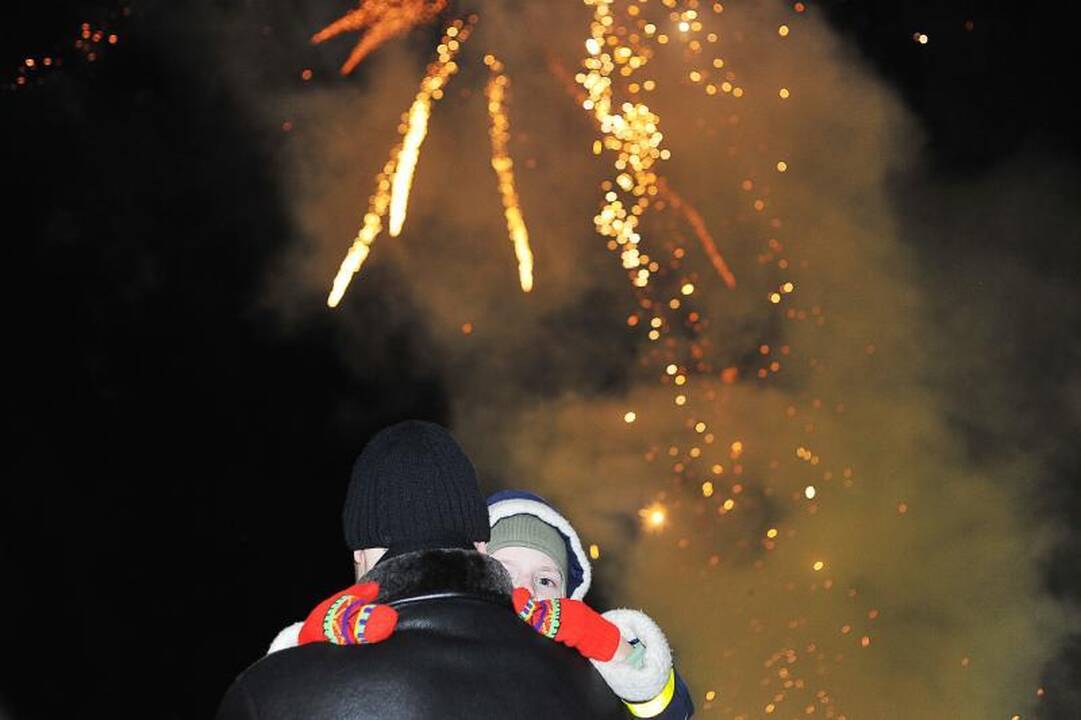 Petardos Lietuvoje sužalojo mažiausiai 13 žmonių