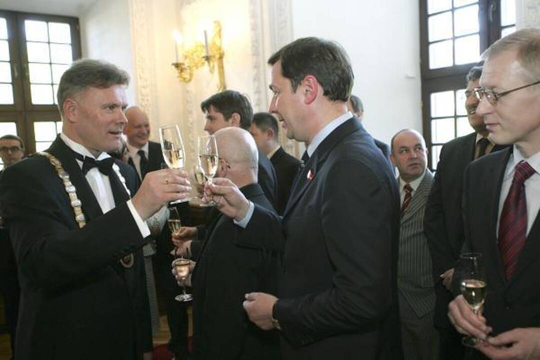Kauno rotušėje inauguruotas naujasis Kauno meras R.Mikaitis (papildyta)