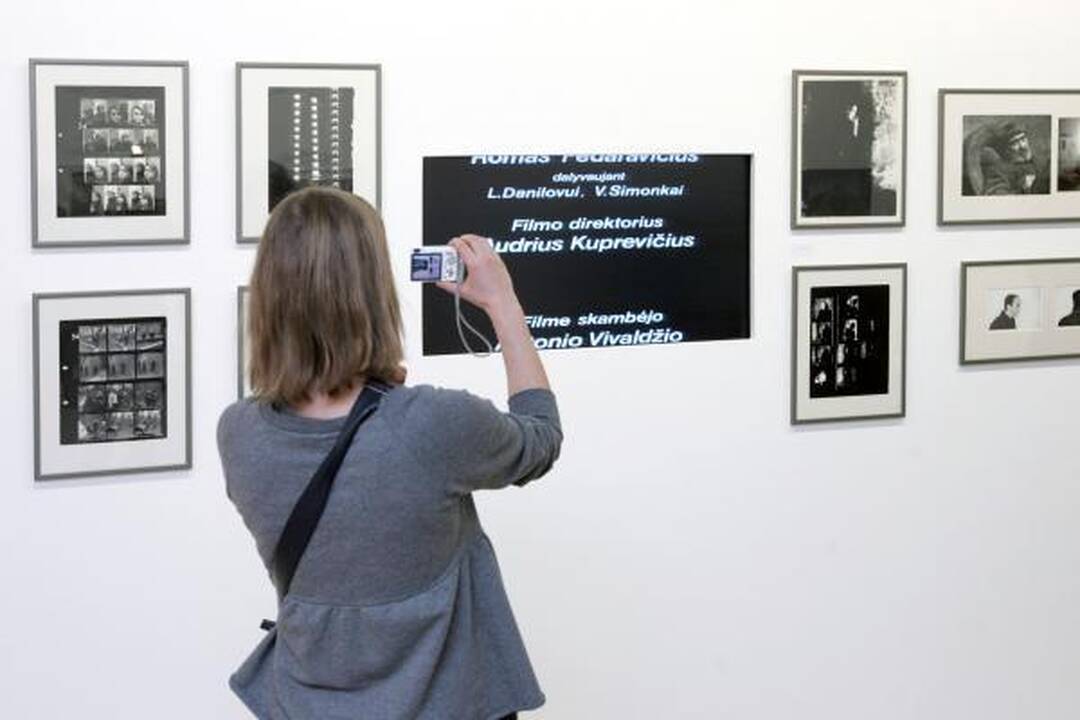 Paroda J.Meko centre moderni, bet neinformatyvi