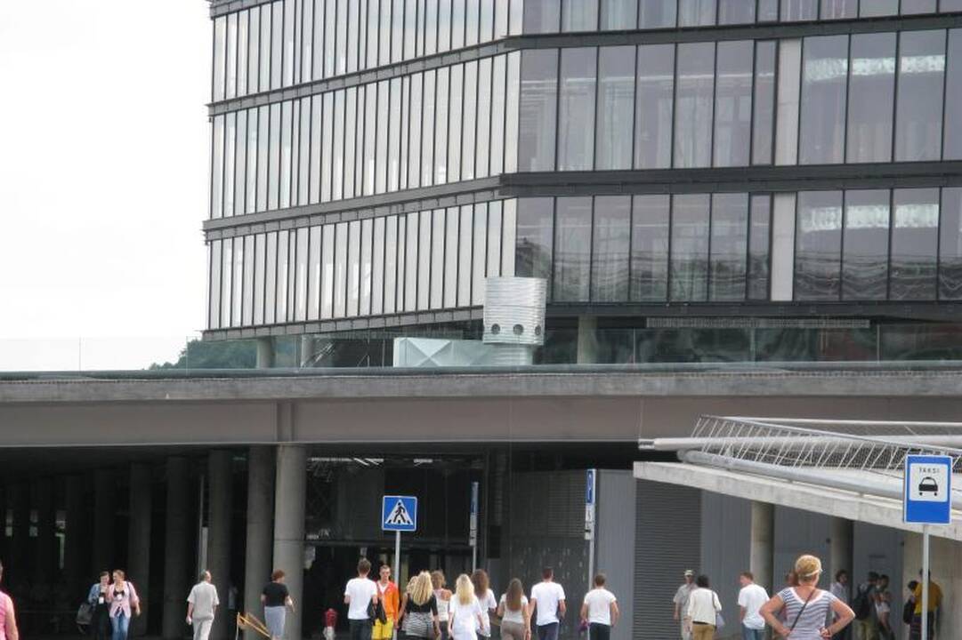 Tūkstančiai kauniečių traukė į "Žalgirio" areną