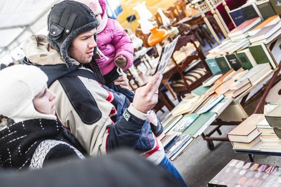 Sendaikčių turguje – nuo ženkliuko iki baldų