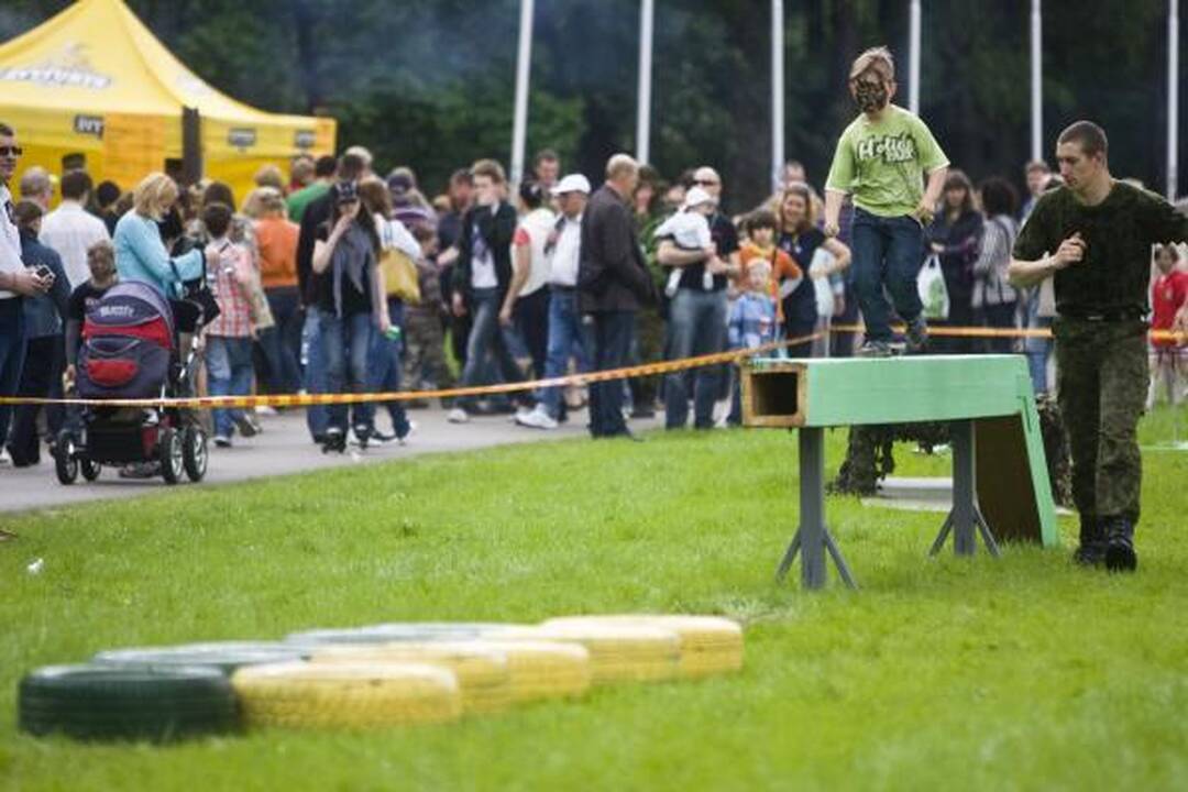 Karinė operacija Vingio parke palydėta audringais plojimais 