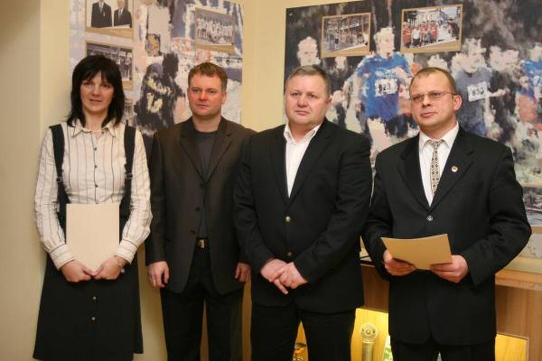 „Žemaitijos dragūno“ rankininkams – sveikinimai