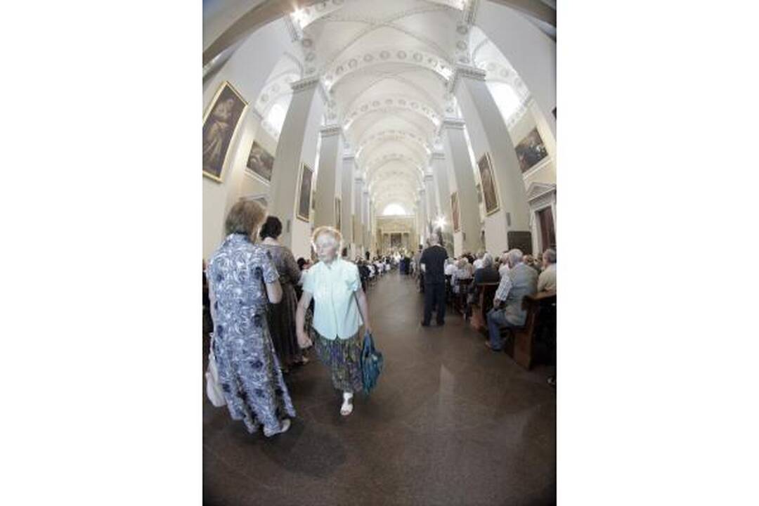 Arkikatedroje su A.Brazausku Lietuva atsisveikino malda