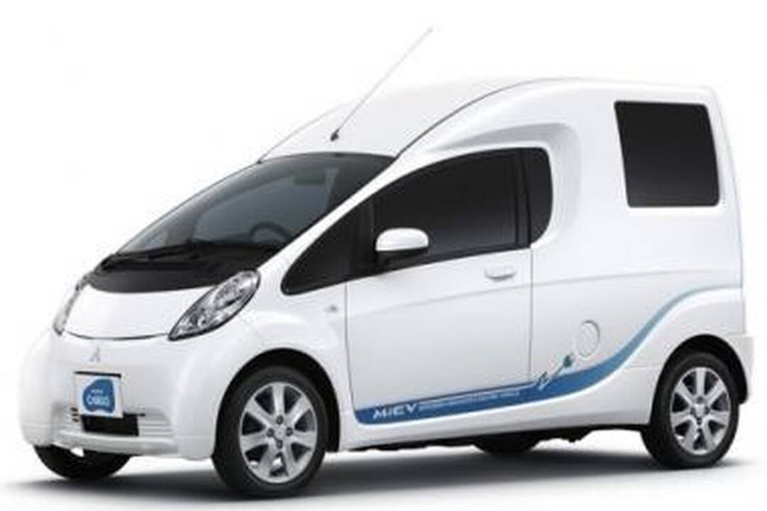 Elektromobilis “Mitsubishi i-MiEV Cargo” pasirodys 2010 m.