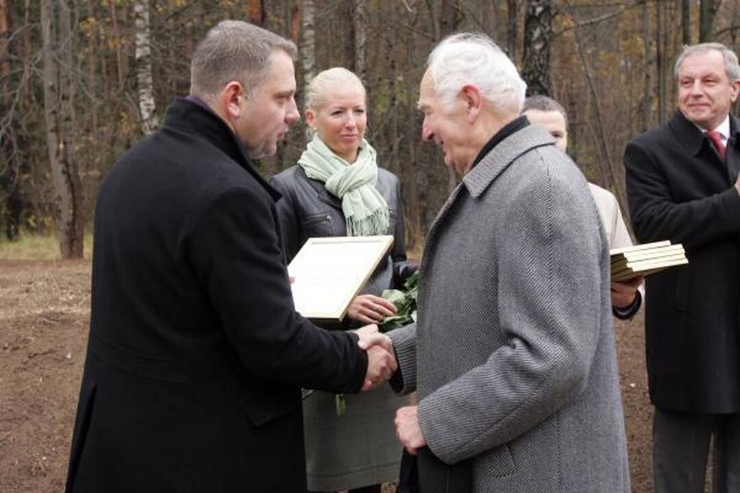Vilnius–Kaunas: lietuviškomis dešromis grįsta magistralė
