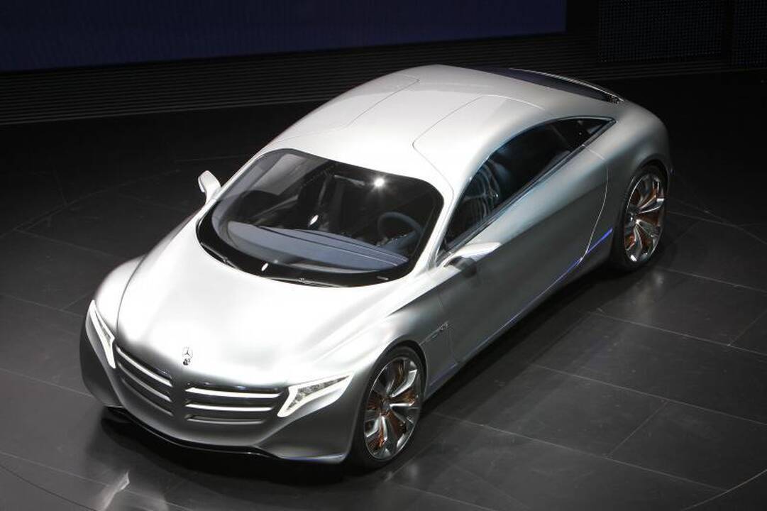 Frankfurto automobilių paroda: it iš kosmoso „Mercedes Benz F125“