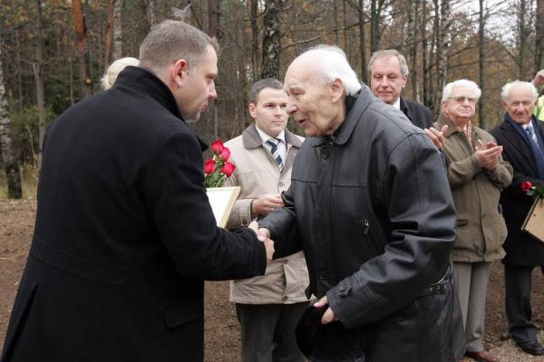 Vilnius–Kaunas: lietuviškomis dešromis grįsta magistralė